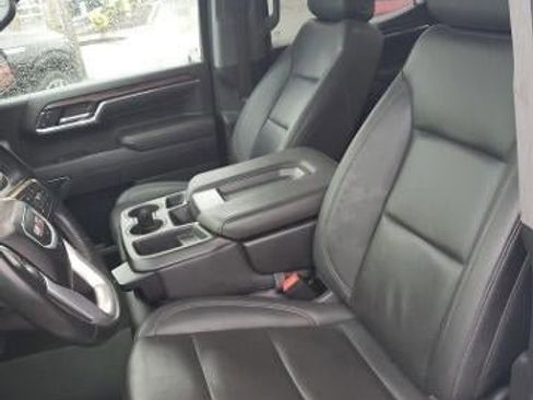 Certified 2024 GMC Sierra 1500 SLT image 9