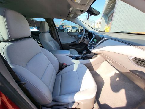 Used 2022 Chevrolet Malibu LT image 9