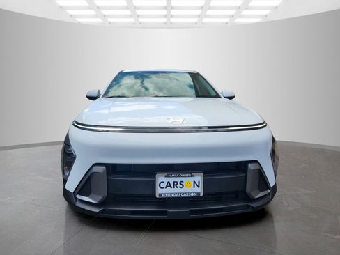 Certified 2024 Hyundai Kona SE FWD image 2