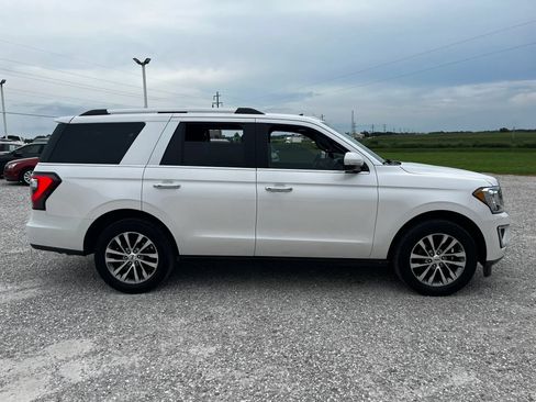 Used 2018 Ford Expedition Limited w/ Equipment Group 301A AWD/4WD image 2