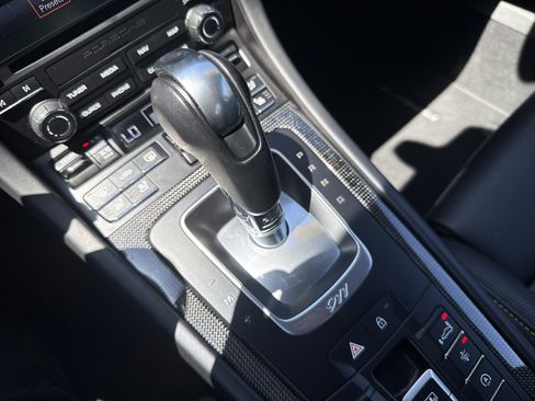 Used 2019 Porsche 911 Turbo AWD/4WD image 18