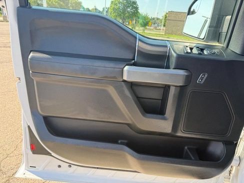 Used 2020 Ford F150 XLT w/ Equipment Group 302A Luxury AWD/4WD image 19