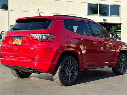 Used 2022 Jeep Compass Limited image 4