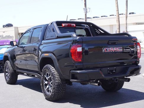 Certified 2025 GMC Canyon AT4 w/ Nightfall Edition AWD/4WD image 3