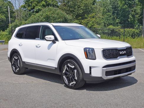 Used 2024 Kia Telluride EX AWD/4WD image 2