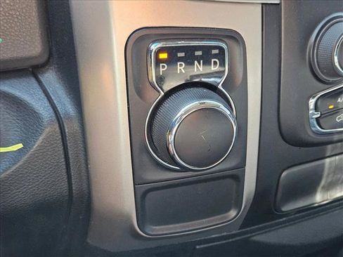 Used 2017 RAM 1500 Big Horn RWD image 10