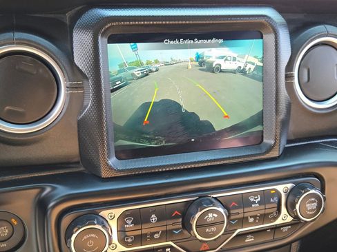 Used 2022 Jeep Wrangler Unlimited Rubicon 4xe w/ Cold Weather Group image 23