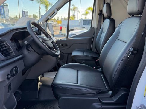 New 2026 Ford Transit 150 Low Roof RWD image 18