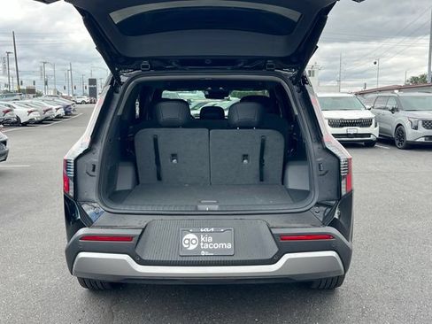 Used 2026 Kia EV9 Light RWD image 7