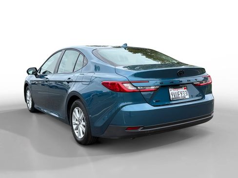 Used 2026 Toyota Camry LE FWD image 3