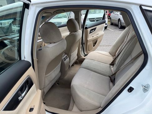Used 2013 Nissan Altima 2.5 SV FWD image 23