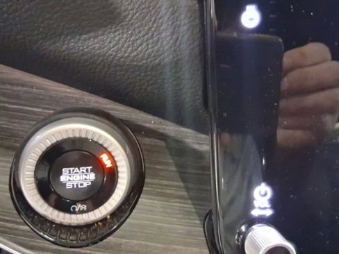 Used 2024 Jeep Wagoneer L Series II w/ Flexible Seating Group image 30