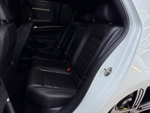 Used 2016 Volkswagen Golf R DCC & Navigation 4Motion image 21