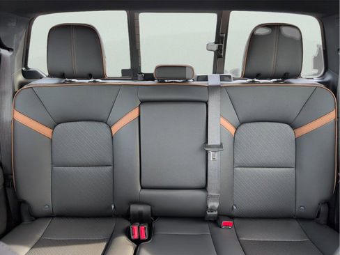 Used 2023 GMC Canyon AT4 w/ AT4 Premium Package image 31