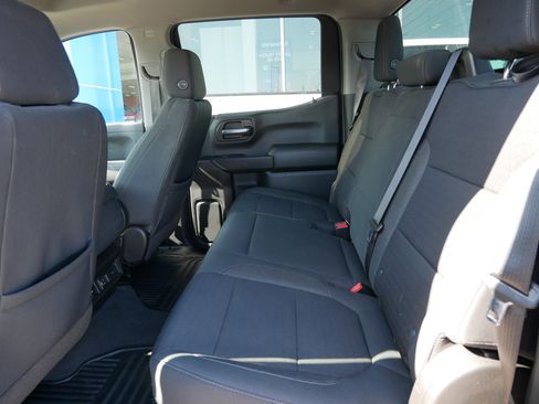 Used 2022 Chevrolet Silverado 1500 LT AWD/4WD image 9