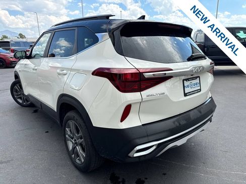 Used 2023 Kia Seltos S w/ Navigation Package AWD/4WD image 5