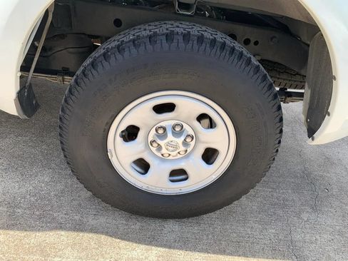 Used 2018 Nissan Frontier S RWD image 21