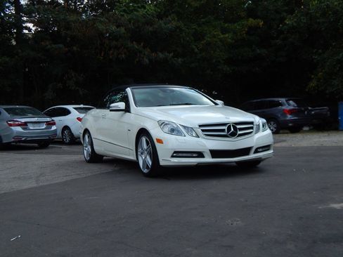 Used 2012 Mercedes-Benz E 350 Cabriolet image 3