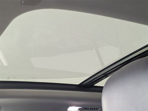 Used 2024 Toyota Grand Highlander XLE image 12