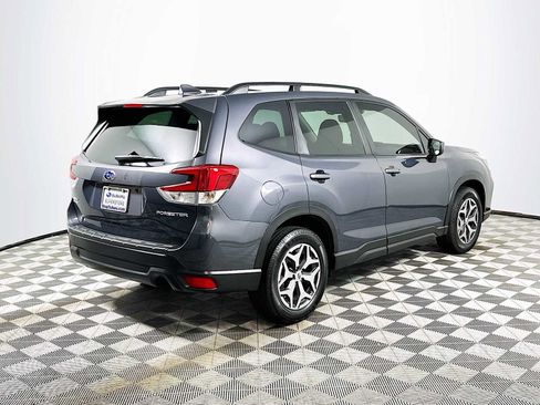 Used 2020 Subaru Forester Premium image 7