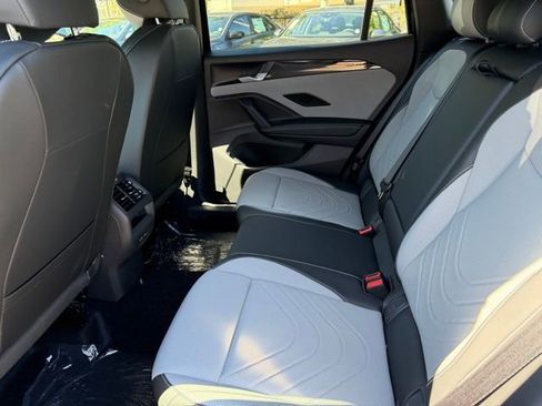 New 2026 Volkswagen Tiguan SE R-Line FWD image 7
