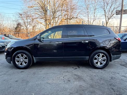 Used 2017 Chevrolet Traverse LT AWD/4WD image 5