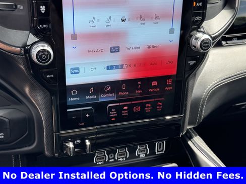 Used 2025 RAM 3500 Limited AWD/4WD image 16