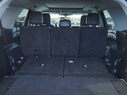 Used 2024 Ford Explorer XLT w/ Equipment Group 202A image 20