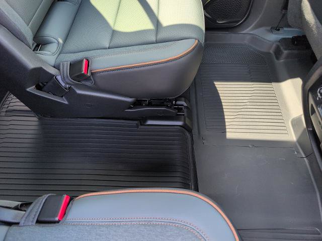 New 2026 GMC Acadia AT4 w/ Luxury Package AWD/4WD image 17