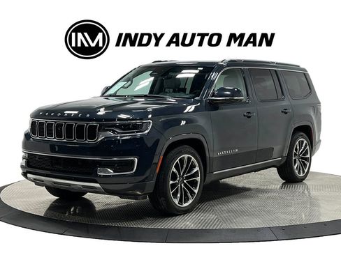 Used 2022 Jeep Wagoneer Series III w/ Premium Group I AWD/4WD image 8