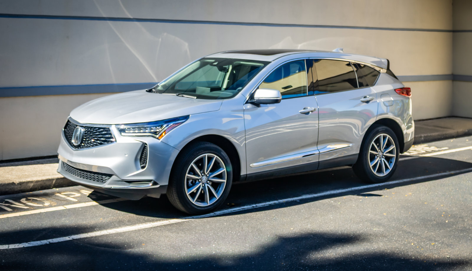 Used 2024 Acura RDX w/ Technology Package AWD/4WD image 3