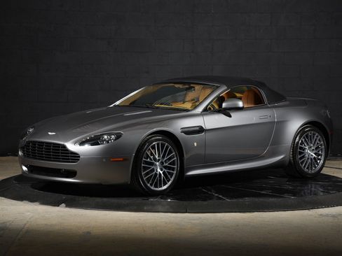 Used 2011 Aston Martin V8 Vantage Roadster RWD image 12