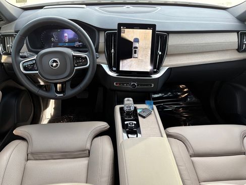 New 2026 Volvo XC90 B6 Ultra w/ Protection Package image 12