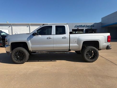 Used 2018 Chevrolet Silverado 1500 LT w/ All Star Edition AWD/4WD image 8