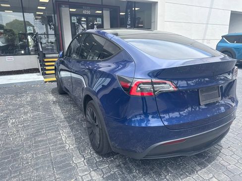 Used 2020 Tesla Model Y Long Range AWD/4WD image 7
