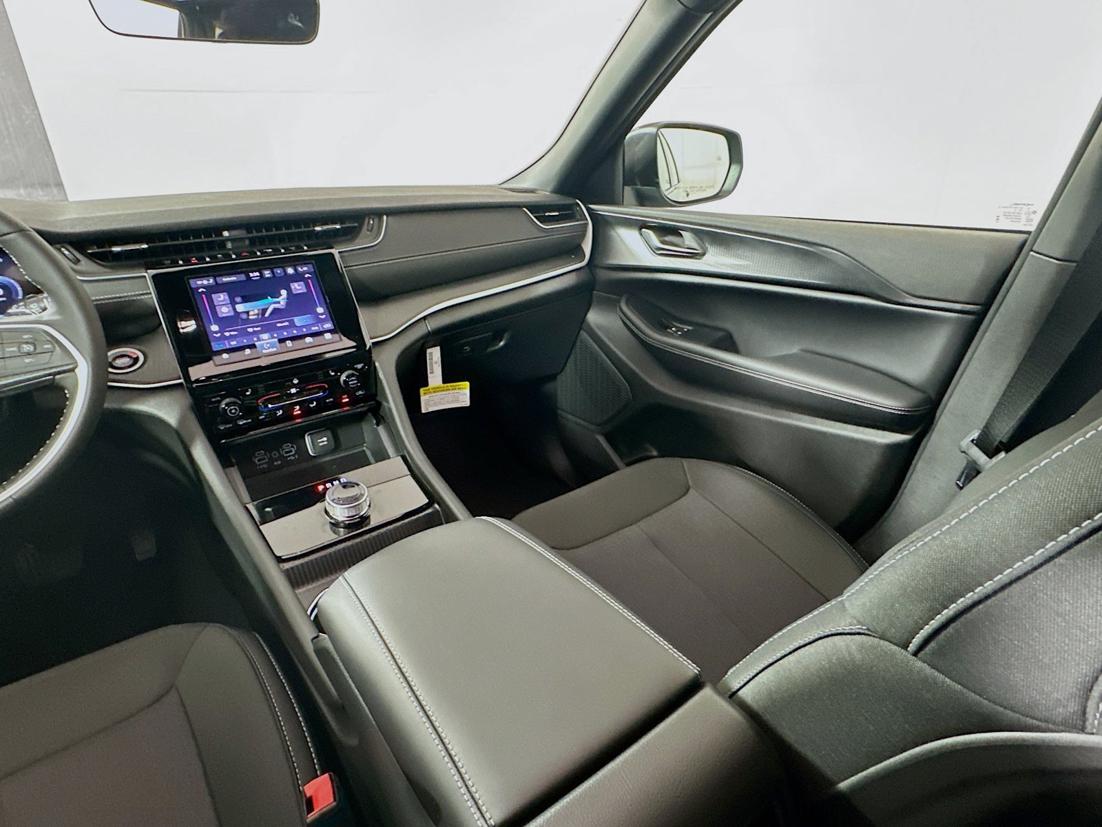 New 2026 Jeep Grand Cherokee Laredo X AWD/4WD image 24