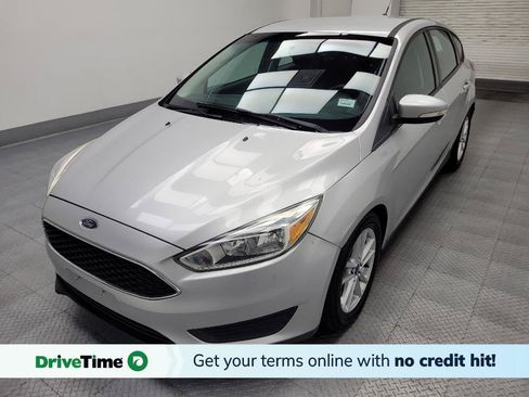 Used 2016 Ford Focus SE FWD image 1