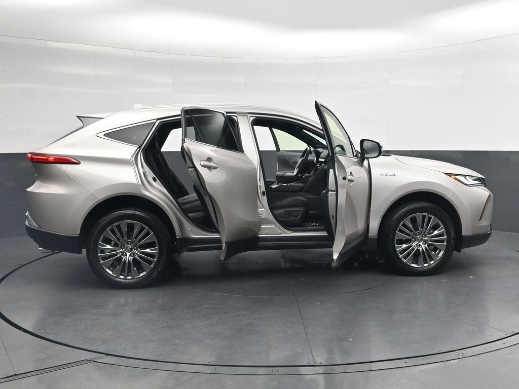 Used 2021 Toyota Venza XLE w/ Softex Package AWD/4WD image 36