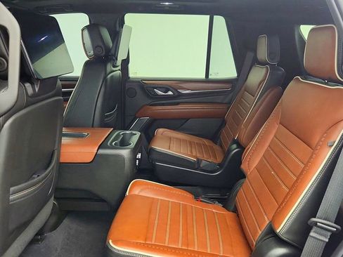 Used 2023 GMC Yukon Denali Ultimate image 21