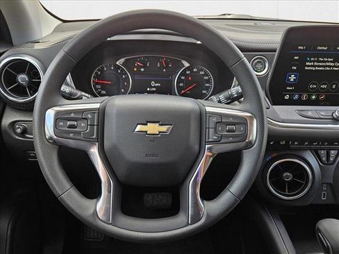 New 2025 Chevrolet Blazer LT w/ Midnight/Sport Edition image 11