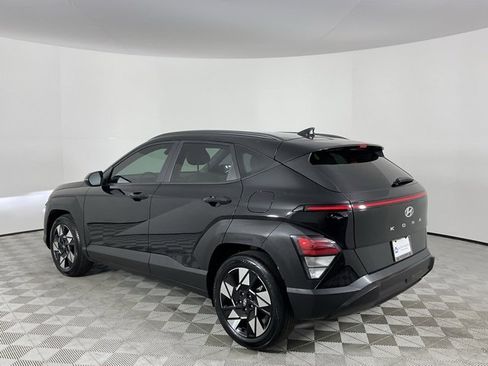Used 2024 Hyundai Kona SEL image 7