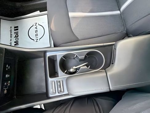 Used 2025 Hyundai Sonata SEL FWD image 17