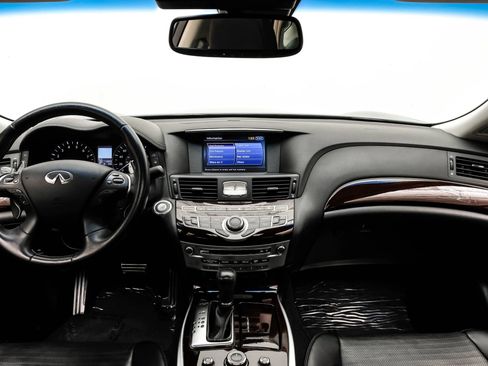 Used 2011 INFINITI M37 w/ Sport Pkg RWD image 14