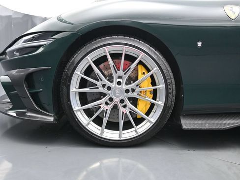Used 2021 Ferrari Roma RWD image 4