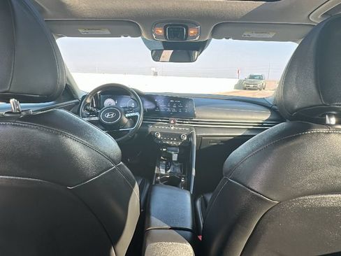 Used 2024 Hyundai Elantra Limited FWD image 30