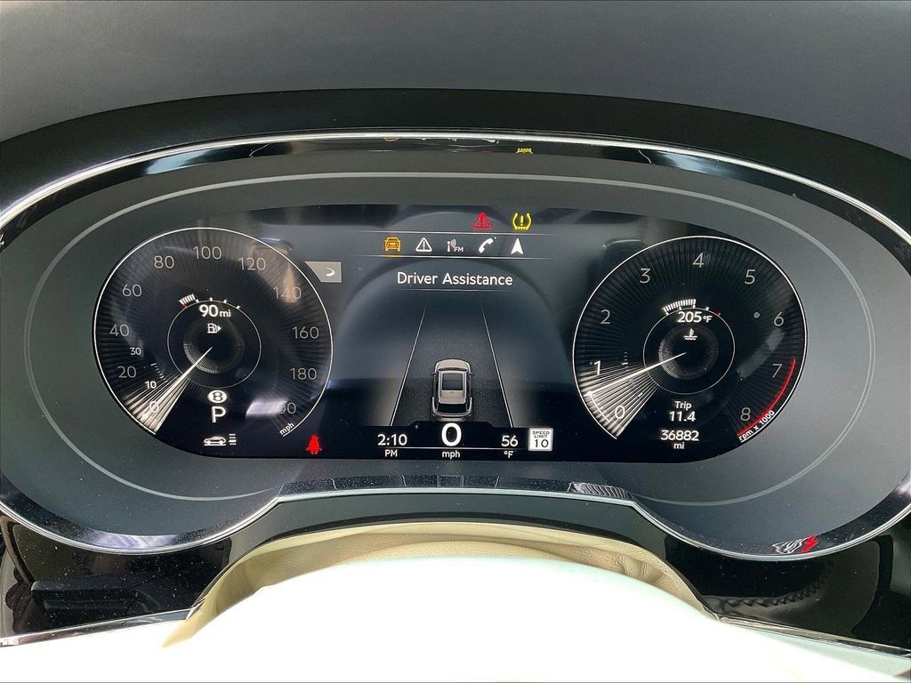 Used 2021 Bentley Bentayga AWD/4WD image 13