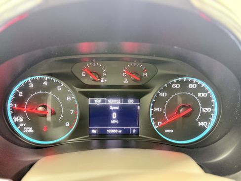 Used 2018 Chevrolet Malibu LT image 18