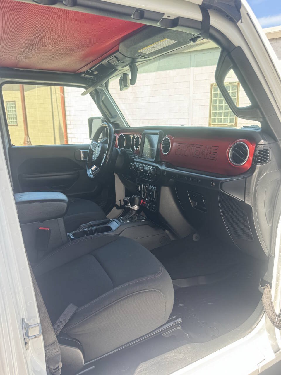 Used 2020 Jeep Wrangler Unlimited Rubicon AWD/4WD image 9