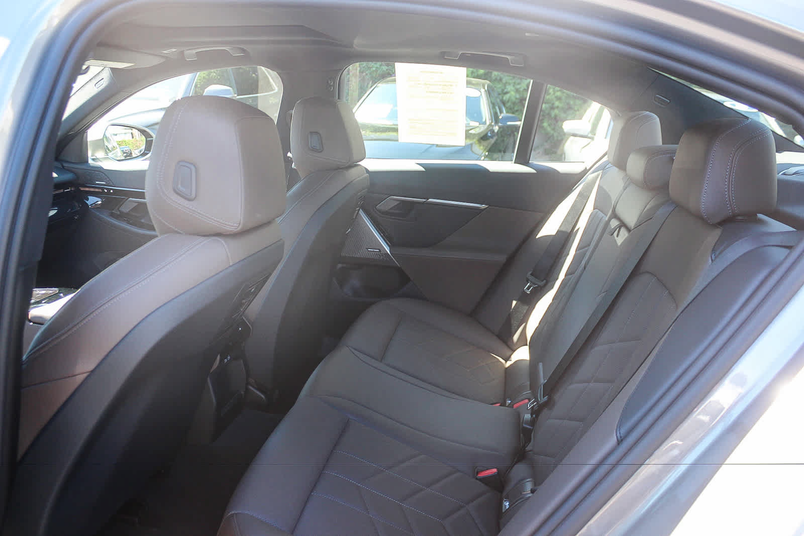 Used 2026 BMW 530i w/ Premium Package RWD image 18