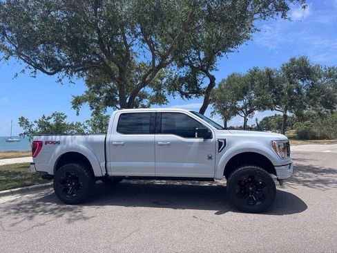 Used 2022 Ford F150 XLT w/ Equipment Group 302A High AWD/4WD image 17